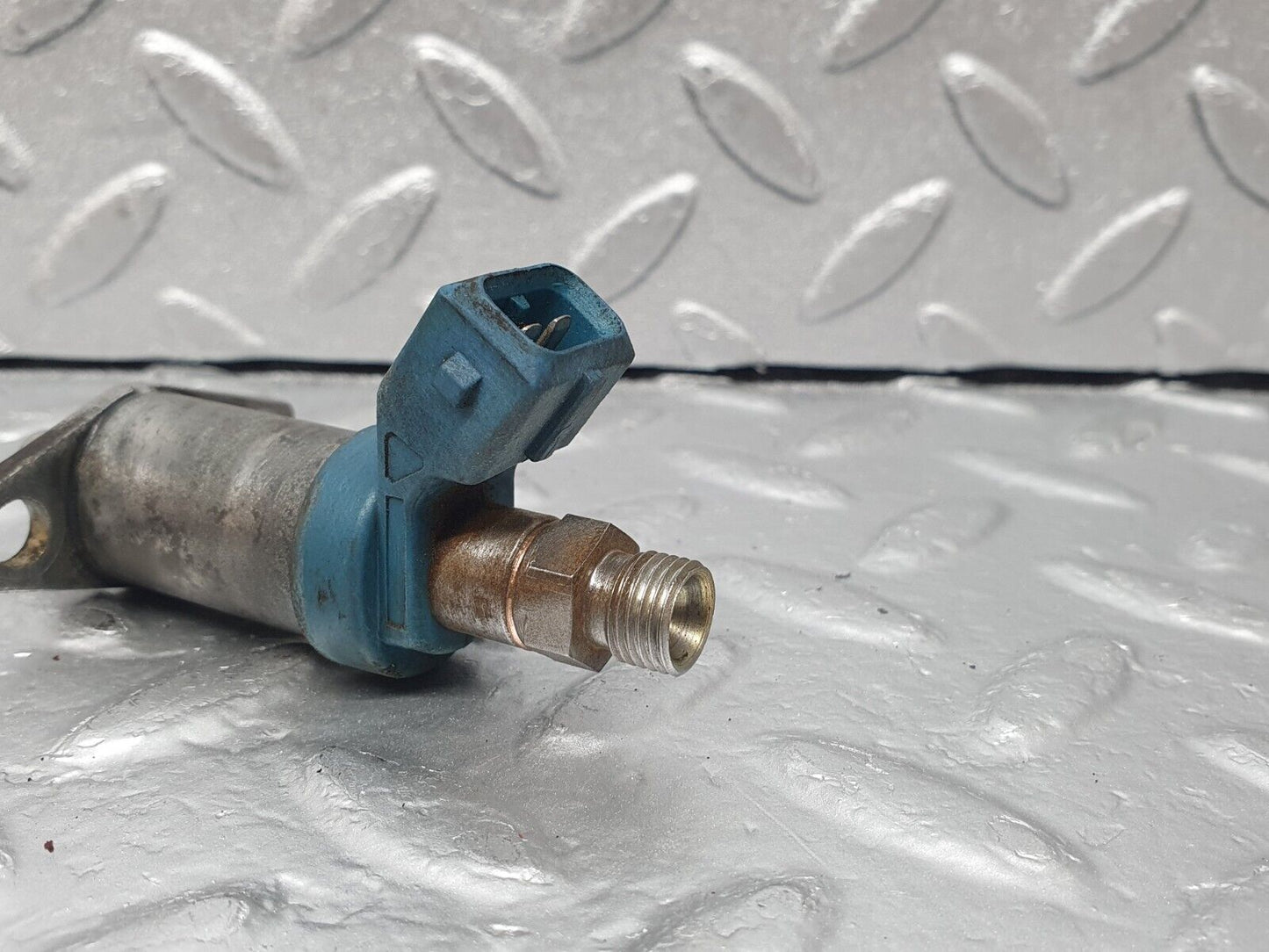 43531 Mercedes-Benz C126 380SEC Coupe Cold Start Valve Bosch 0280170403
