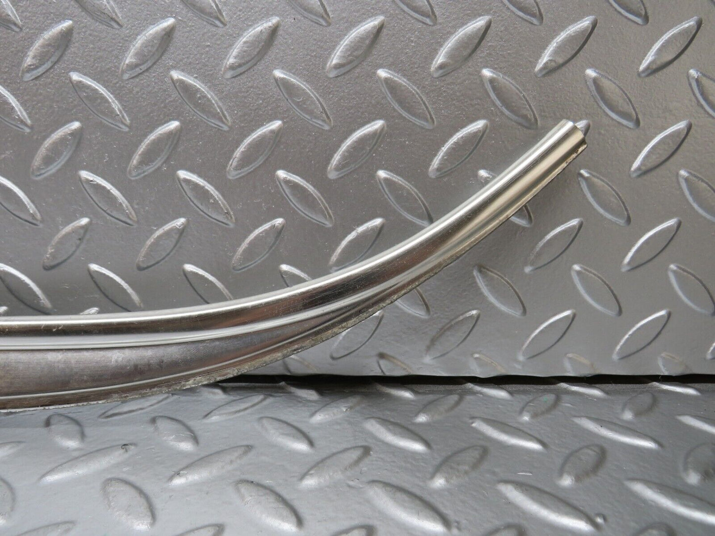 25589 Mercedes-Benz W123 200 C Pillar Exterior Chrome Trim Left Side