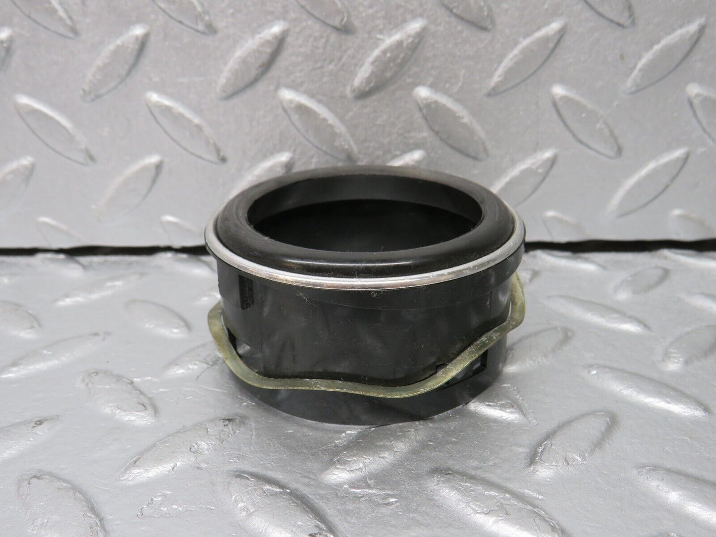 39183 Mercedes-Benz R107 500SL Dashboard Air Vent Chrome Bezel