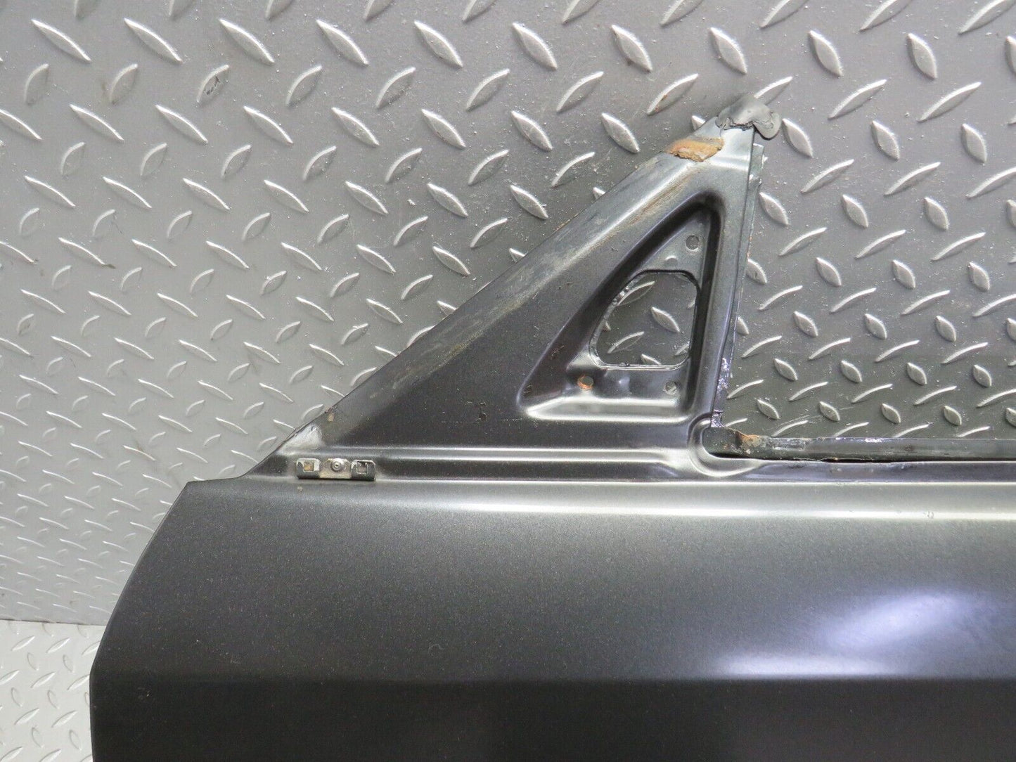 37879 Mercedes-Benz A124 320E Cabriolet Front Left Door