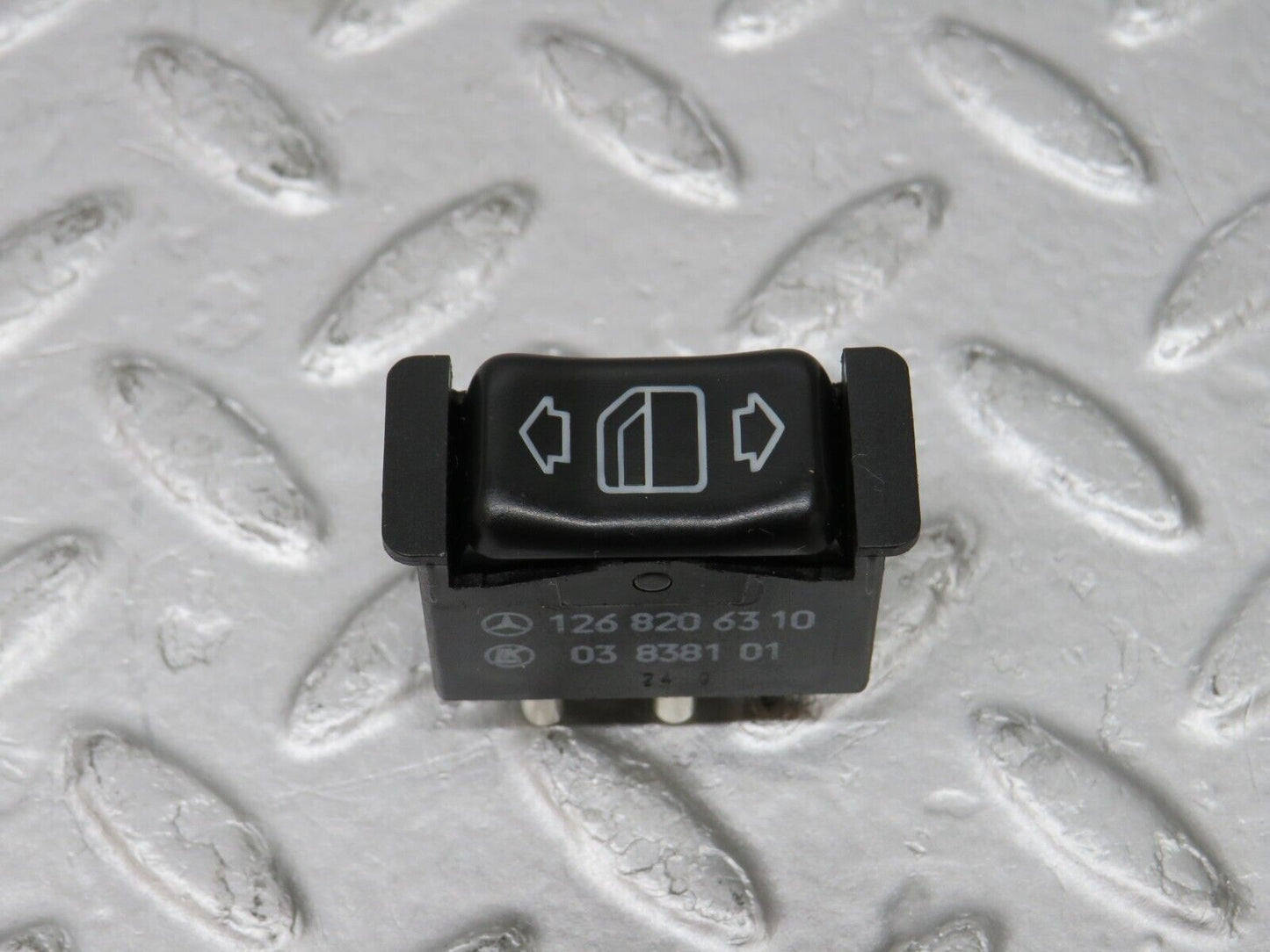 36715 Mercedes-Benz W201 190E 2.0L Rear Electric Window Switch 1268206310
