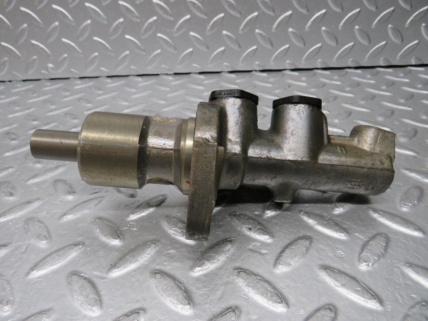 29411 Mercedes-Benz W124 230E Brake Master Cylinder Ate