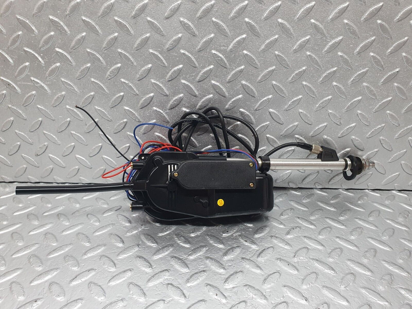 44003 Mercedes-Benz C123 230CE Coupe Electric Antenna