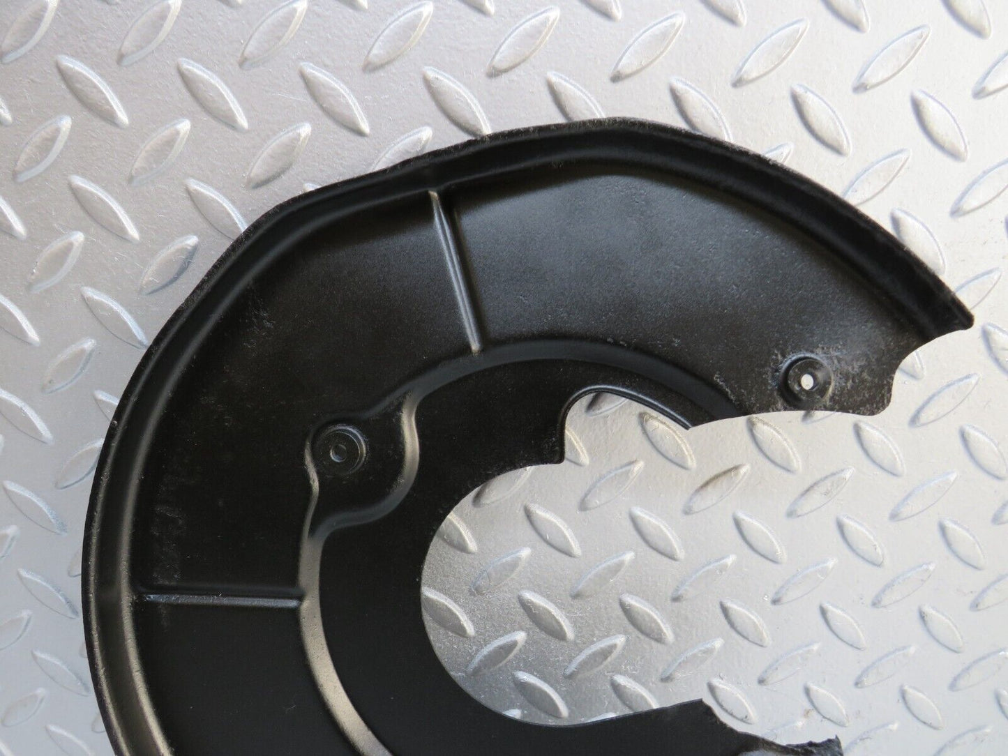37658 Mercedes-Benz W109 300SEL Front Left Brake Disc Protection Plate