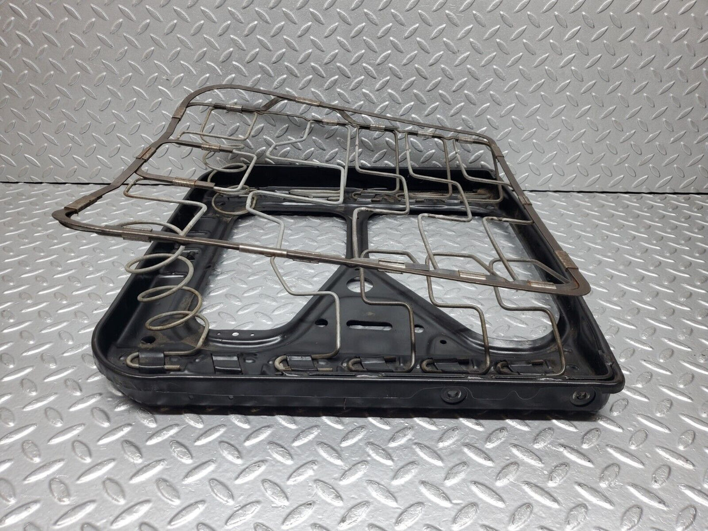 44555 Mercedes-Benz W123 280E Front Left Seat Base