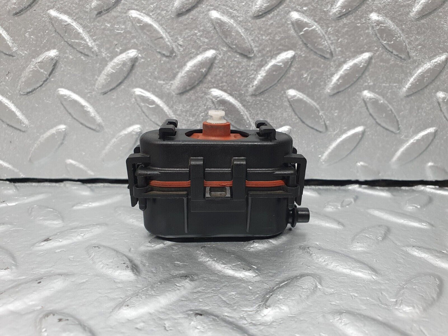 42251 Mercedes-Benz R129 320SL Coupe Heater Box Vacuum Actuator