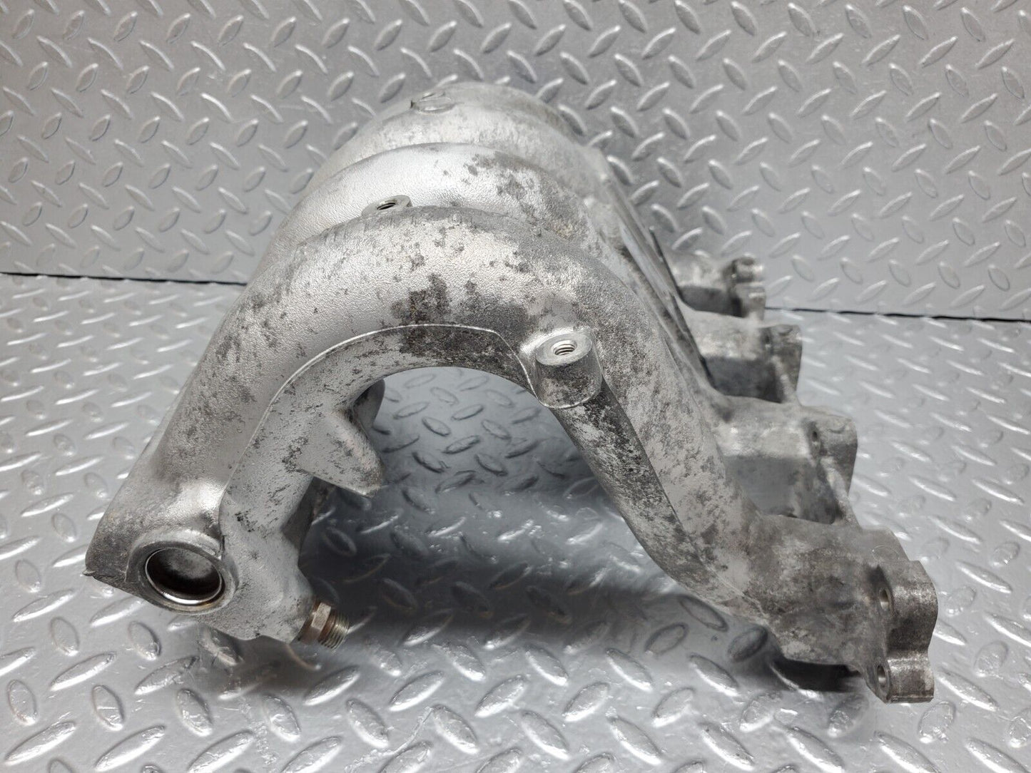 44869 Mercedes-Benz W124 220E Intake Manifold 1111411201