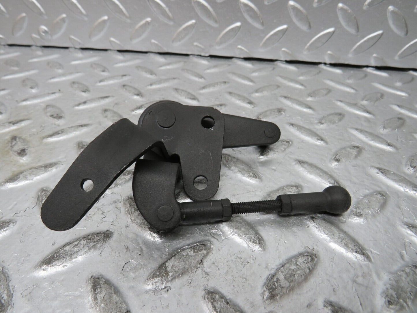 27448 Mercedes-Benz W123 280E Throttle Linkage