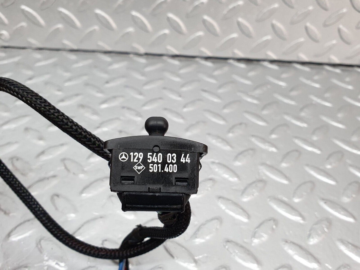 42327 Mercedes-Benz R129 320SL Coupe Steering Column Adjusting Switch 1295400344