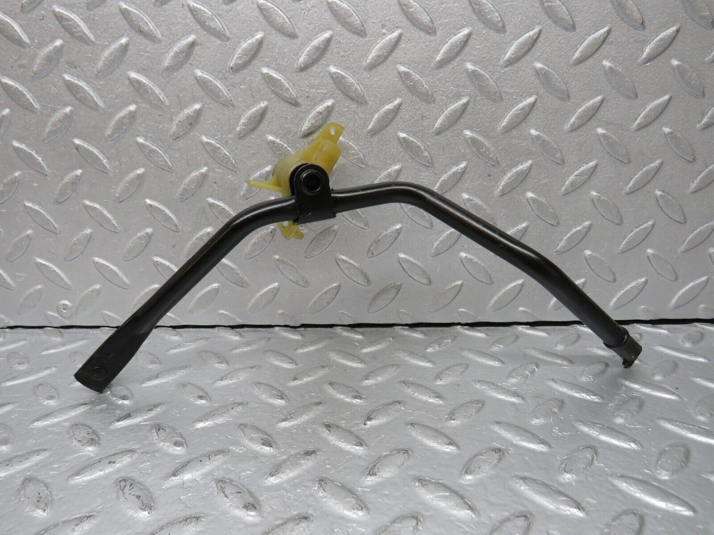 38934 Mercedes-Benz W201 190E 2.6L Accelerator Pedal Linkage 2013010218