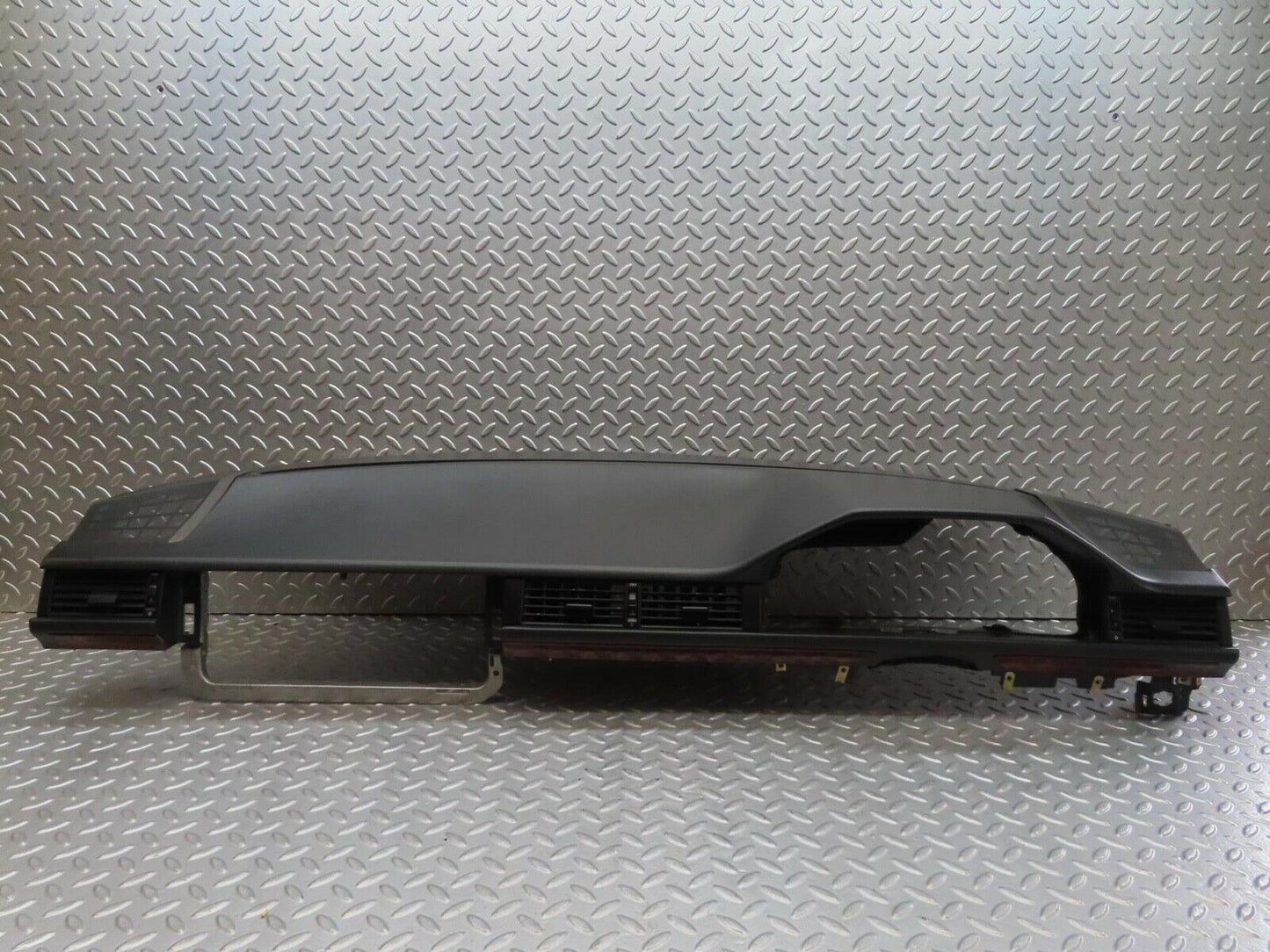 16410 Mercedes-Benz W124 260E Dashboard Black