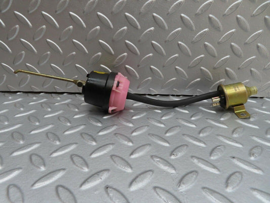 16125 Mercedes-Benz W123 280E Heater Blower Box Vacuum Valve