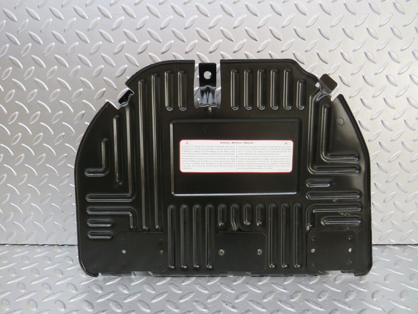 25745 Mercedes-Benz W124 280E Front Right Floor Relay Cover 2028171320