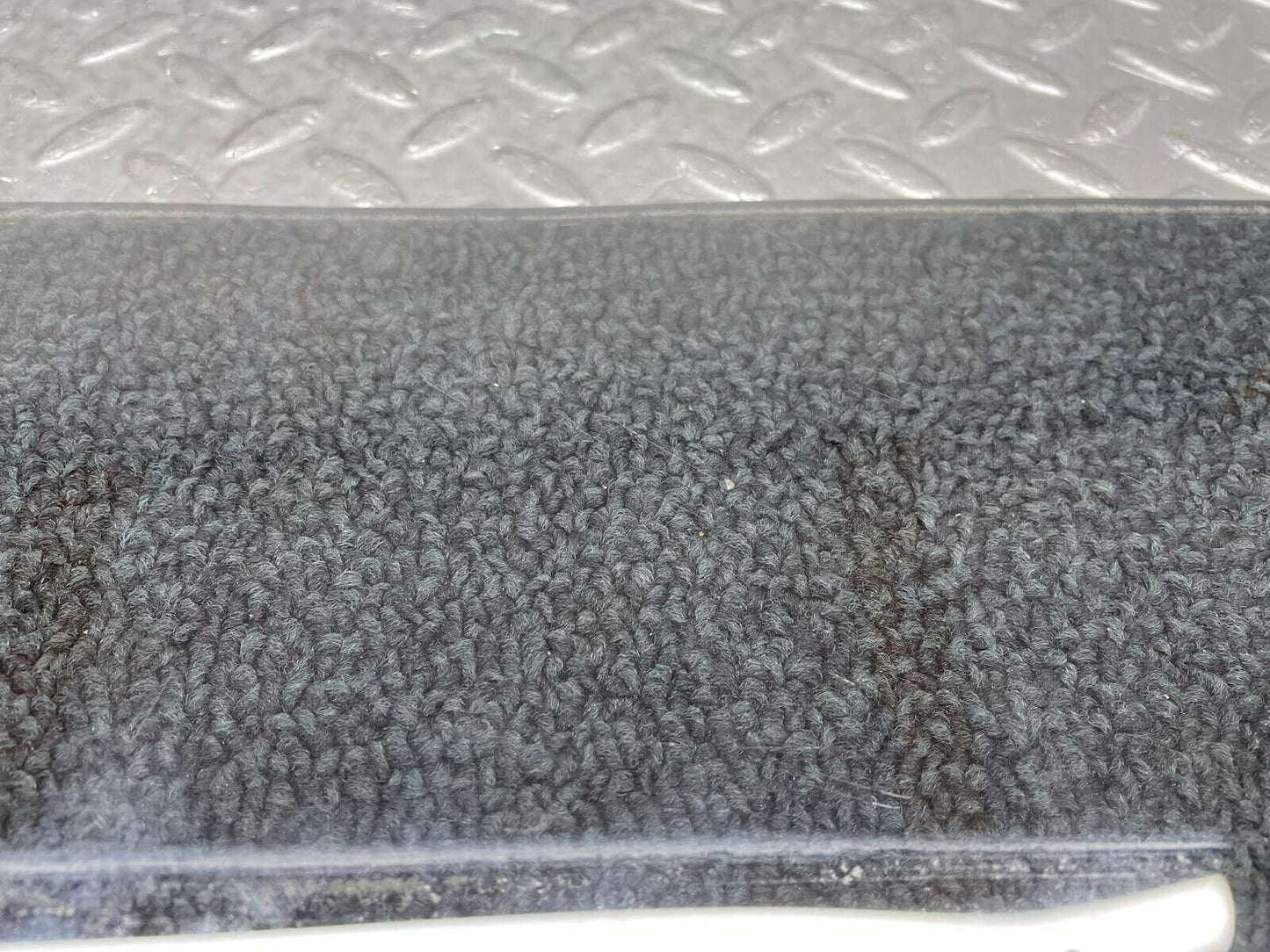42409 Mercedes-Benz R107 Hard Top Rear Windscreen