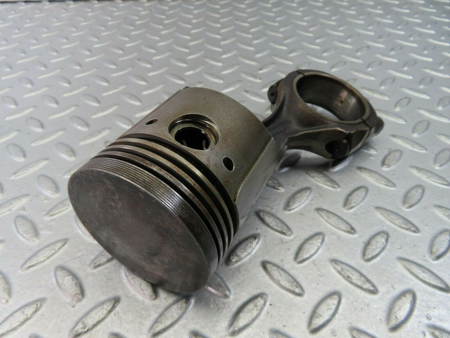 9200 Mercedes-Benz W111 Piston With Connecting Rod 79.97 mm