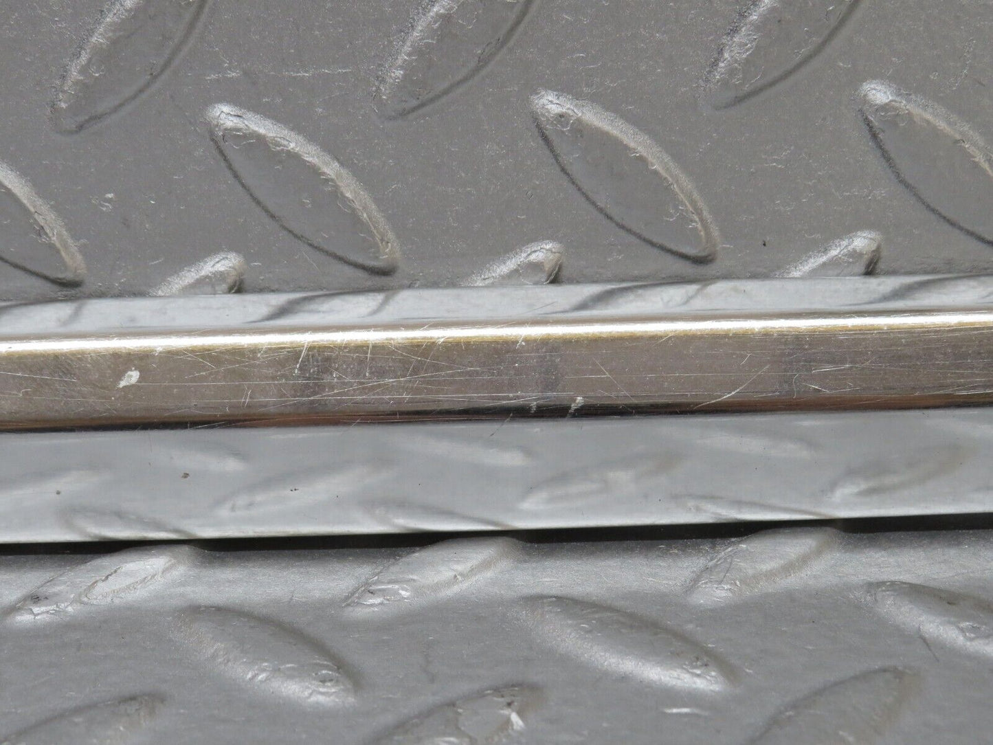 36293 Mercedes-Benz W126 420SE Rear Right Door Chrome Moulding Trim