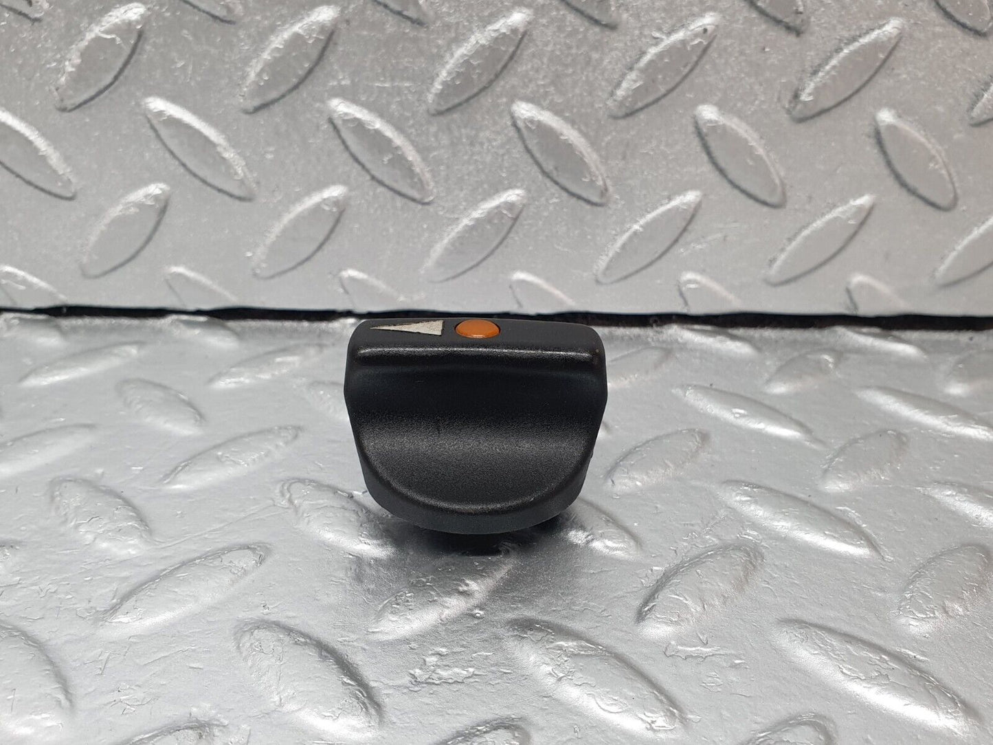 43659 Mercedes-Benz C126 380SEC Coupe Headlight Switch Knob 1265400083