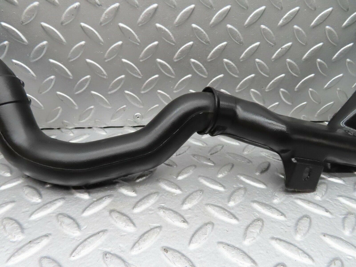 14906 Mercedes-Benz W140 S320 Engine Bay Water Drain Left Side 1406280178