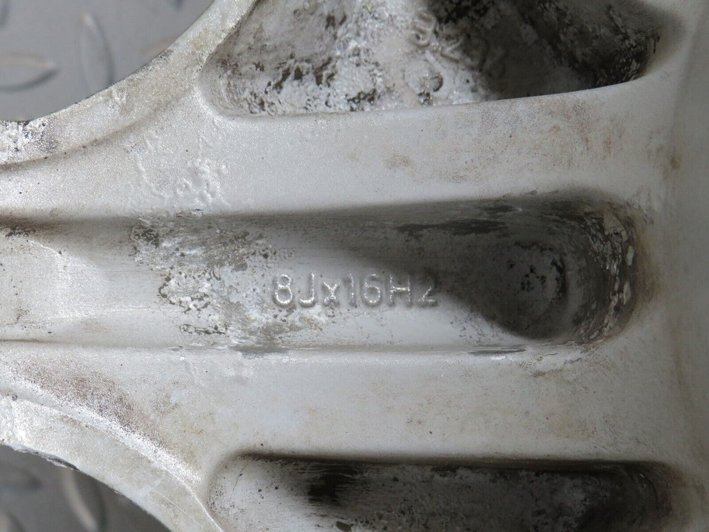 39333 Mercedes-Benz Alloy Wheel Set 8Jx16H2 ET34 1294010802