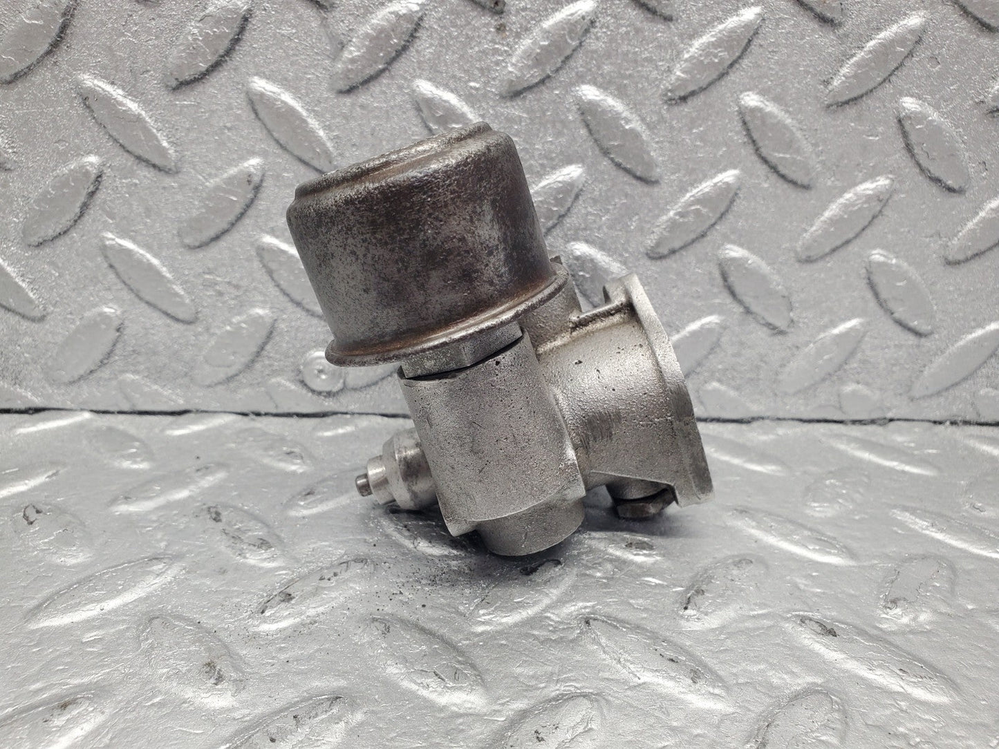 W112 warm up regulator valve used OEM