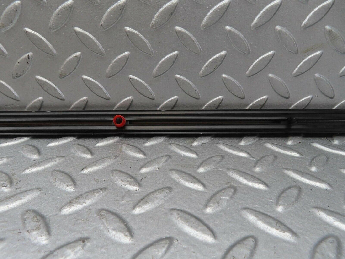 13445 Mercedes-Benz W123 200 Rear Right Door Centre Moulding Trim
