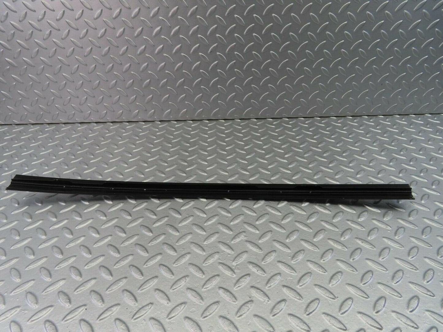 10468 Mercedes-Benz W201 190E Windscreen Lower Moulding Trim