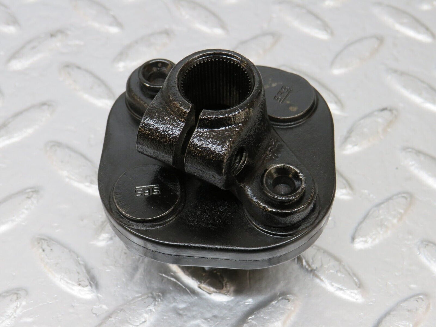 34136 Mercedes-Benz W124 230E Steering Column Lower Shaft Connector 1264620146