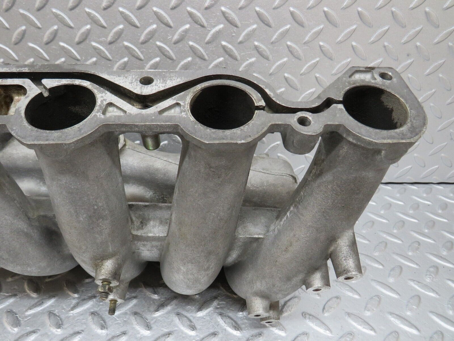 35635 Mercedes-Benz R107 280SL Intake Manifold 1101413701