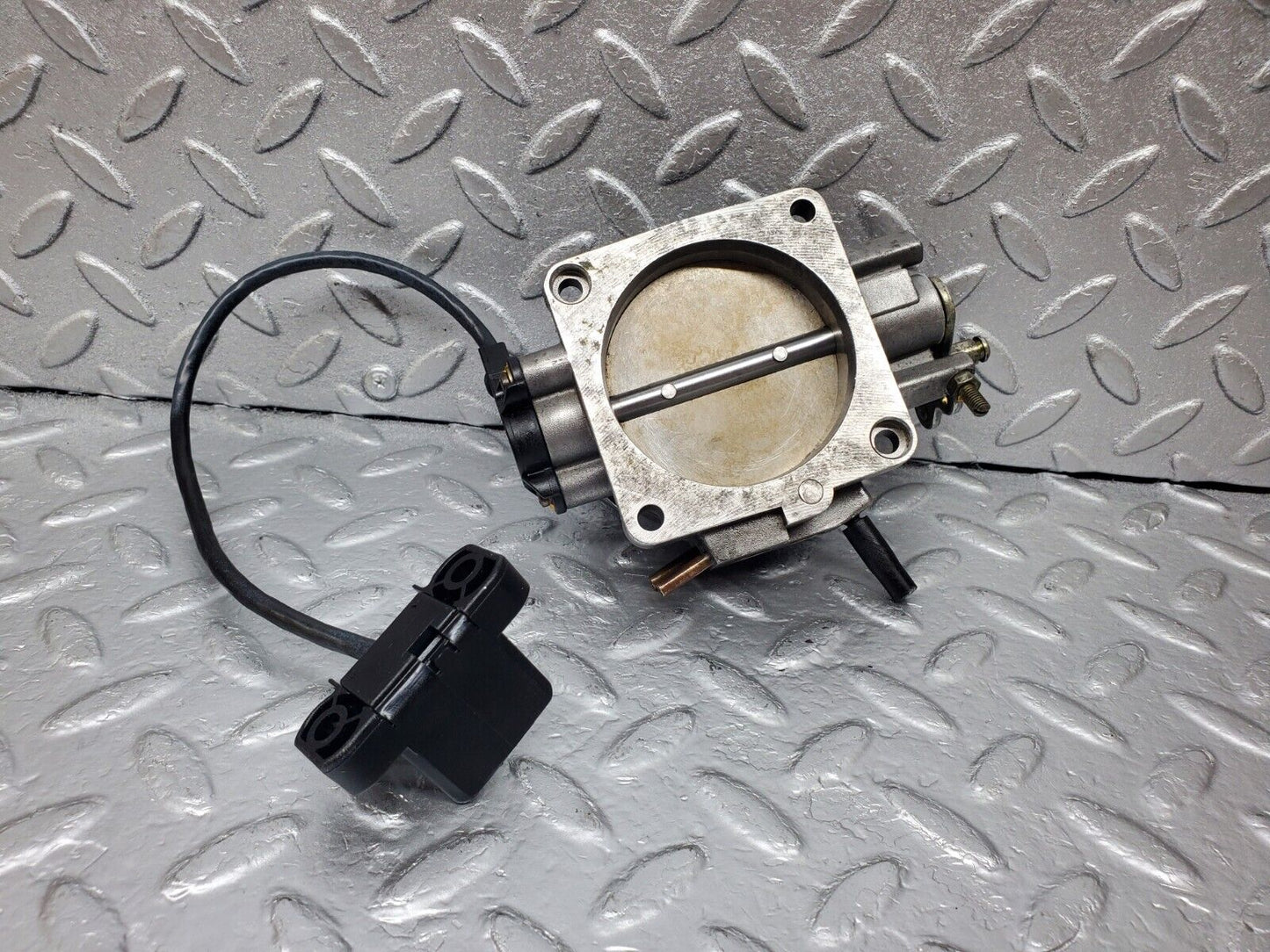 45089 Mercedes-Benz R129 300SL Coupe Throttle Body Valve 0021402053 0065451824