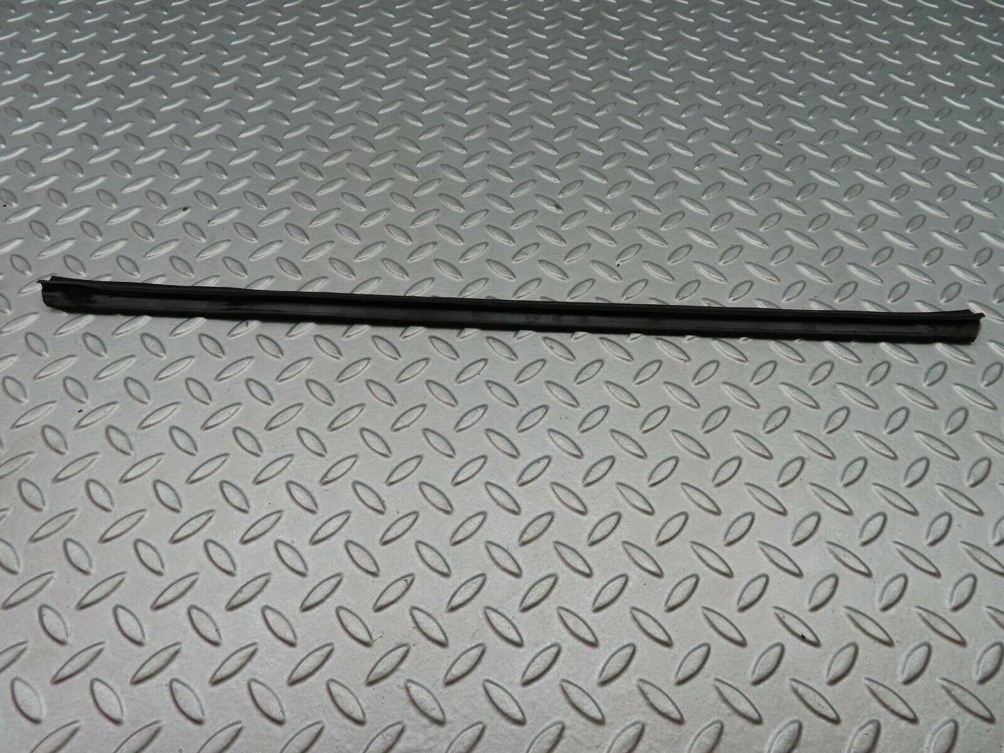 5694 Mercedes-Benz W123 200 Outer Window Weatherstrip Seal Front Left