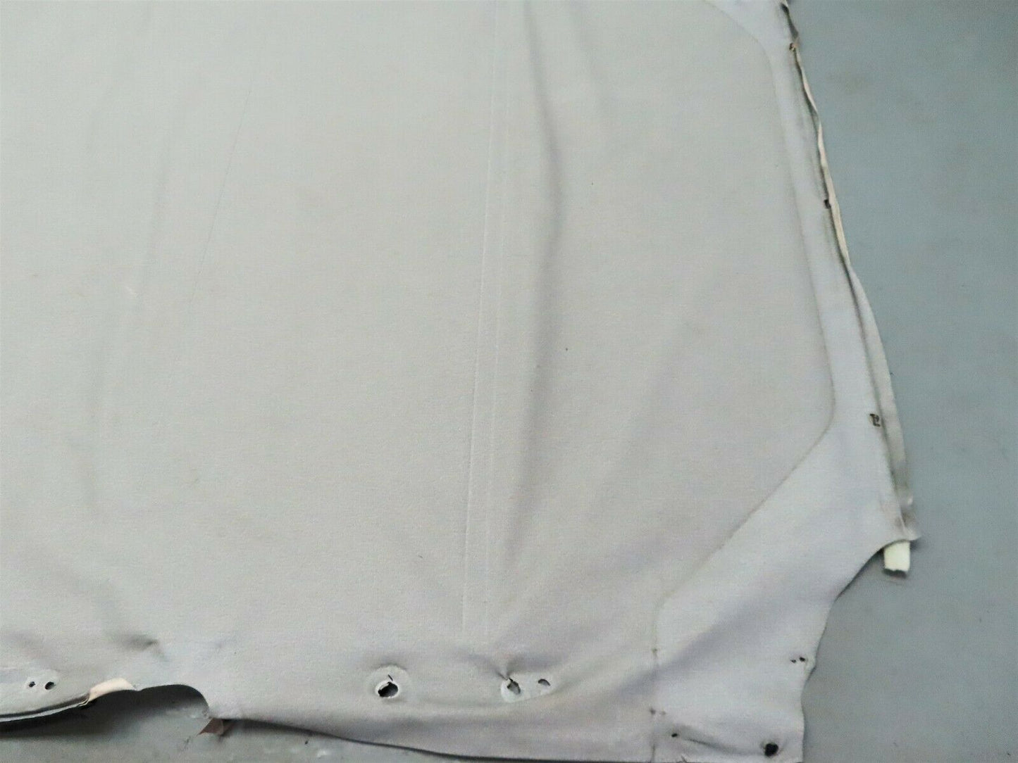 6720 Mercedes-Benz S124 E220 Wagon Roof Headlining