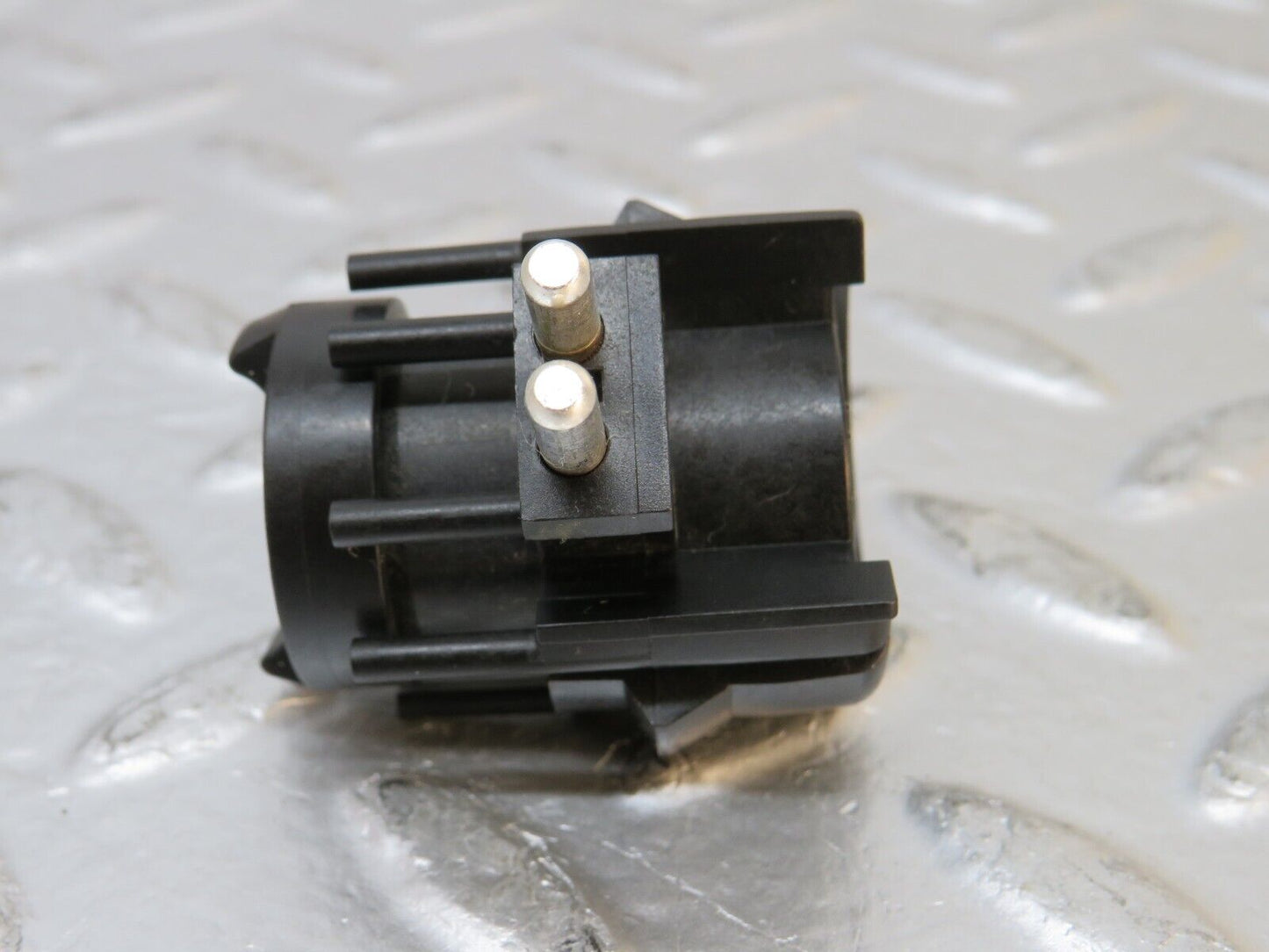 29841 Mercedes-Benz W123 230E Kick Down Switch 0015457814