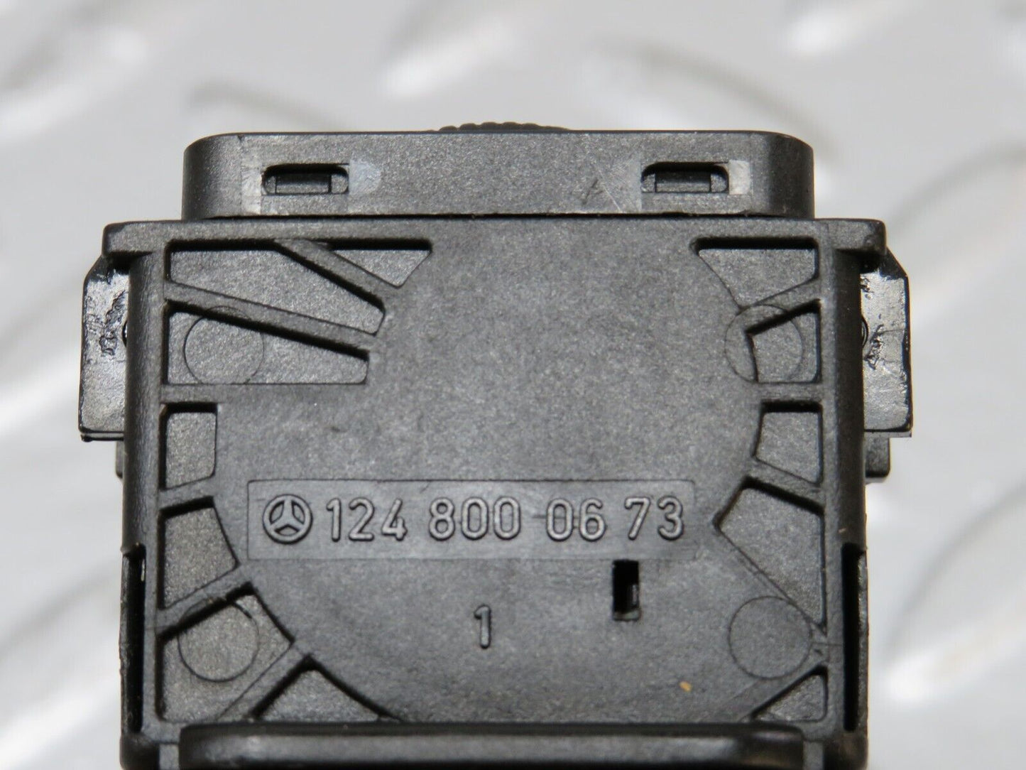37918 Mercedes-Benz A124 320E Cabriolet Headlight Level Switch 1248000673