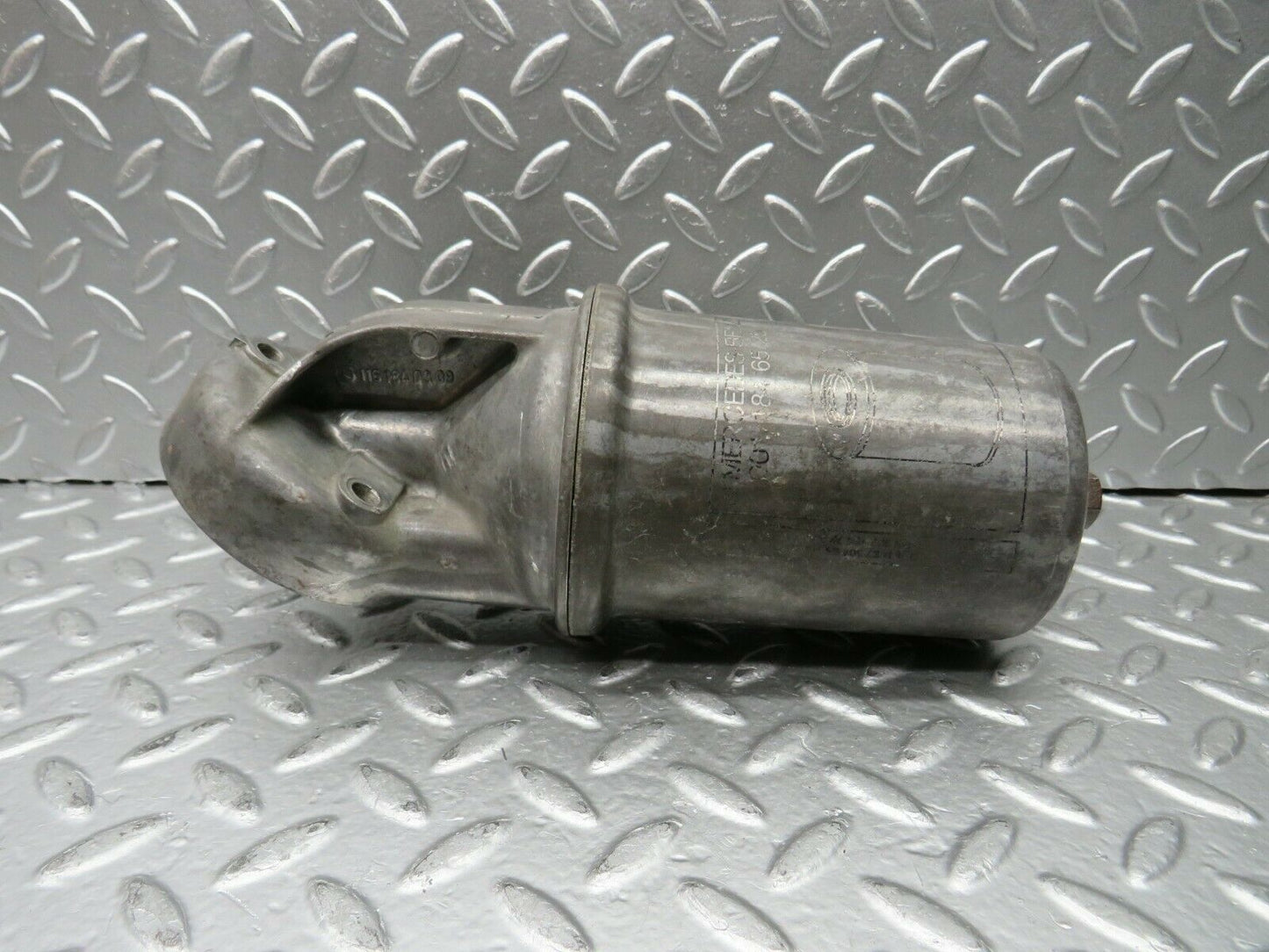 22777 Mercedes-Benz C107 450SLC Coupe Oil Filter Housing 1161840309