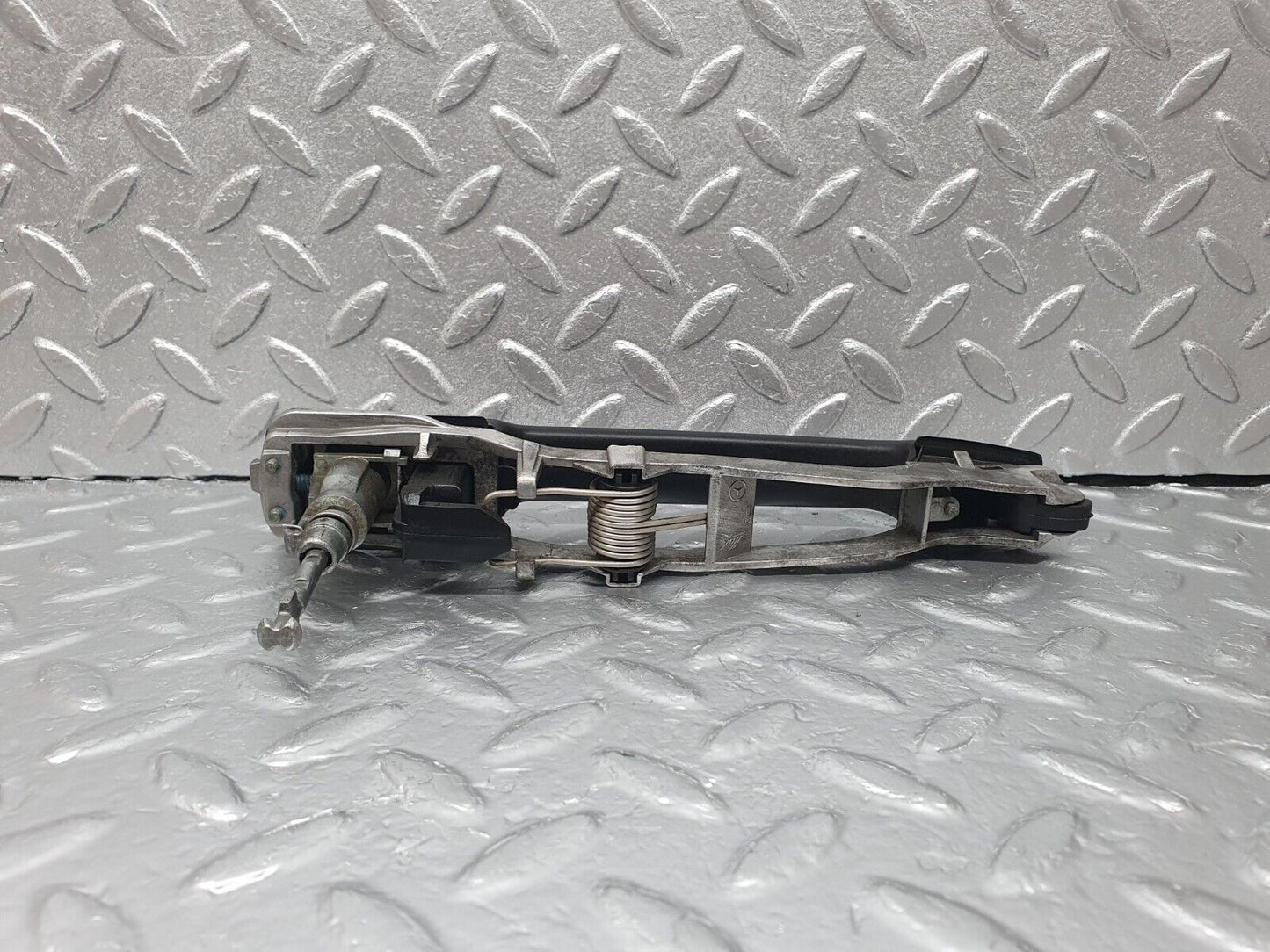42787 Mercedes-Benz W201 190 Front Left Door Exterior Handle No Key