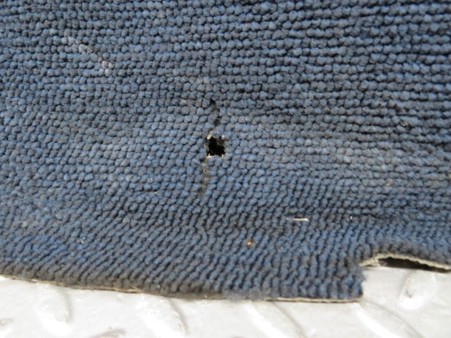 26863 Mercedes-Benz W123 240D Centre Console Carpet Left Side Blue