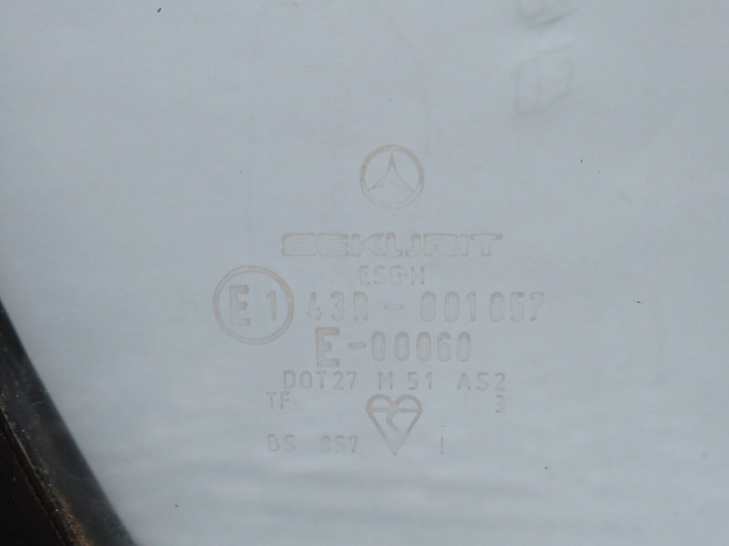 28396 Mercedes-Benz S123 240D Wagon Rear Left Window Glass 1236700939