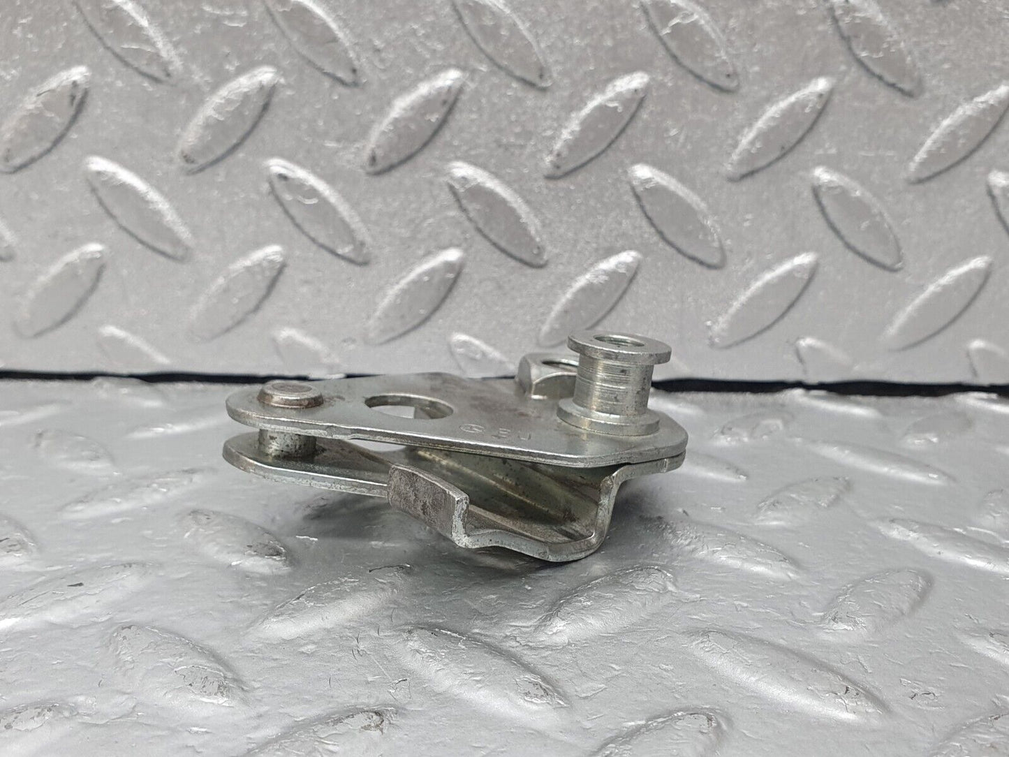 44167 Mercedes-Benz C123 230CE Coupe Front Right Seat Belt Bracket