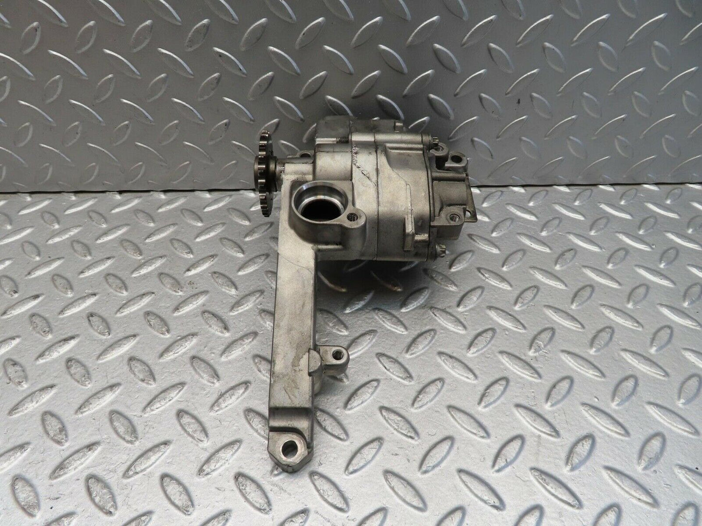 11299 Mercedes-Benz W221 S320 Oil Pump 6421810901
