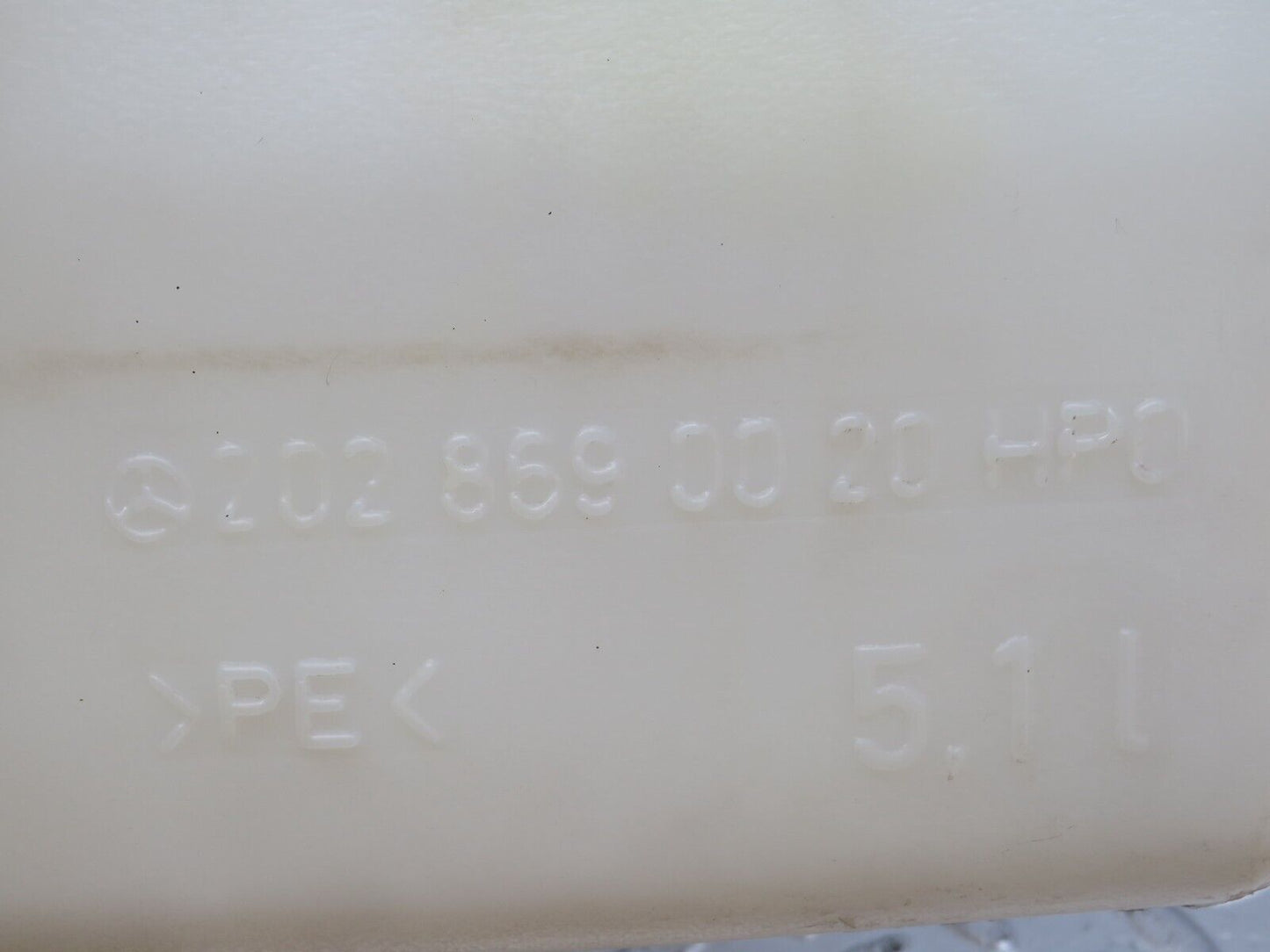 33524 Mercedes-Benz W202 C180 Windscreen Washer Fluid Reservoir 2028690020