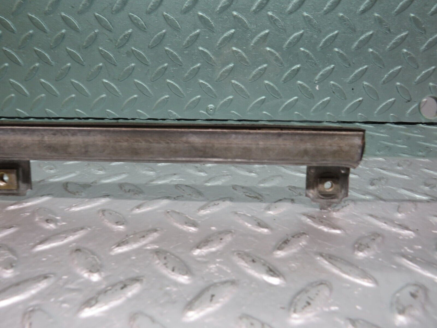 39665 Mercedes-Benz R129 320SL Coupe Left Door Window Glass