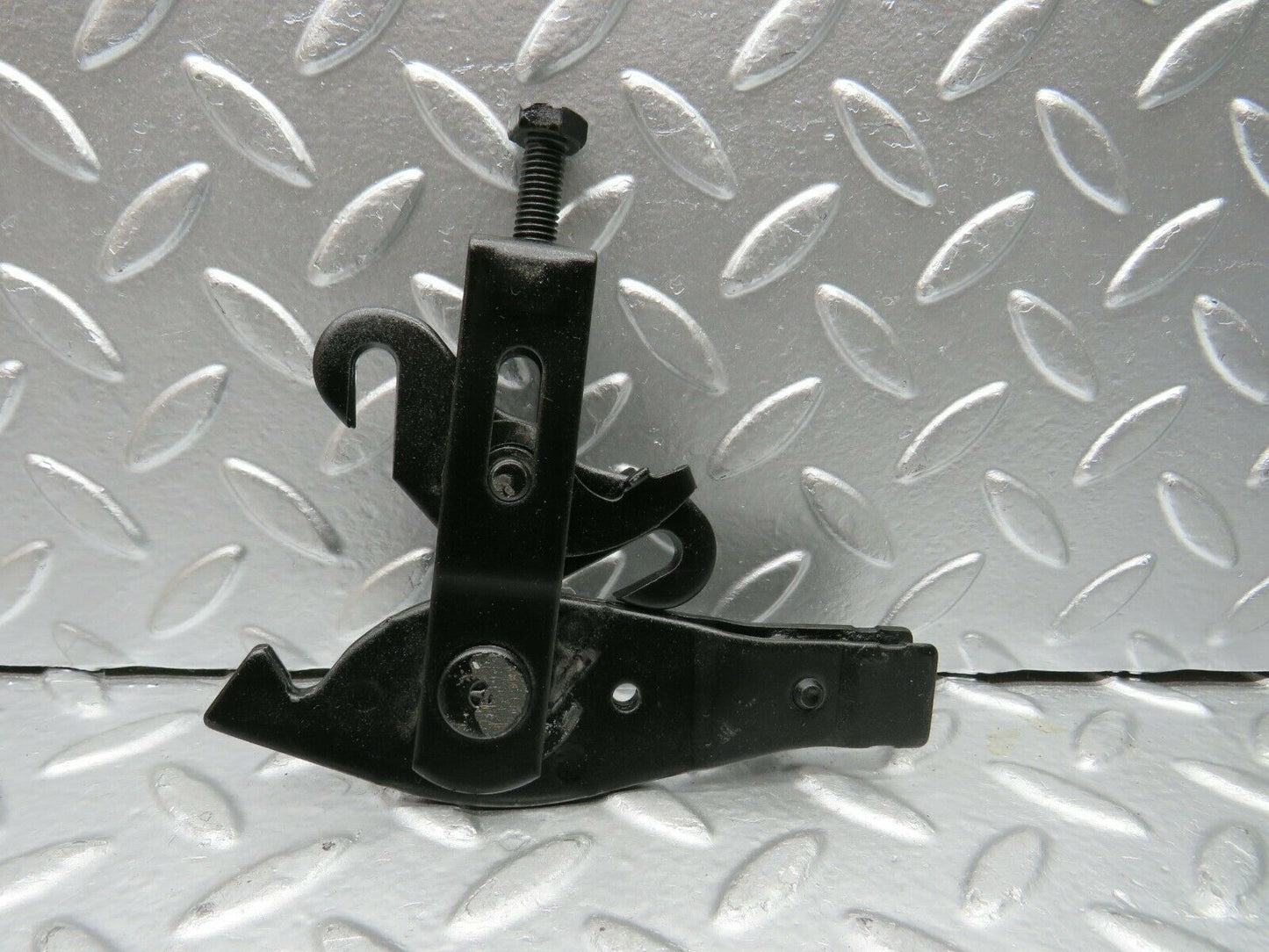 22585 Mercedes-Benz C124 E220 Coupe Handbrake Regulator