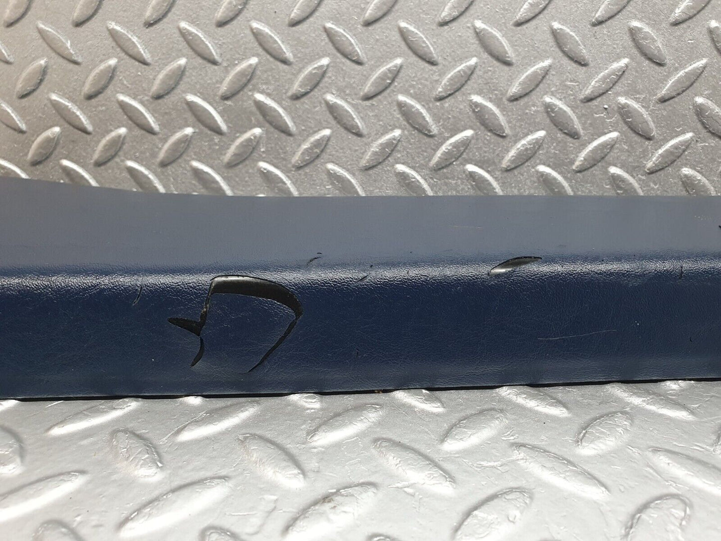42654 Mercedes-Benz W201 190 2.0L B Pillar Cover Left Blue 2016921789 2016920044