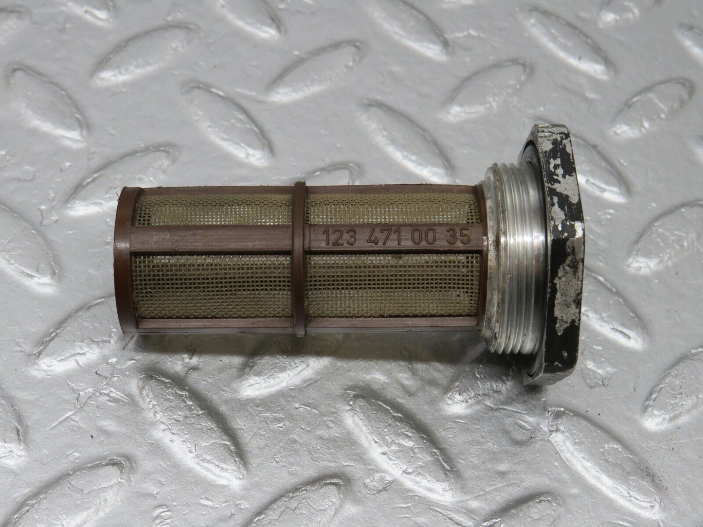 40672 Mercedes-Benz W123 300D Fuel Tank Fuel Filter 1234710035