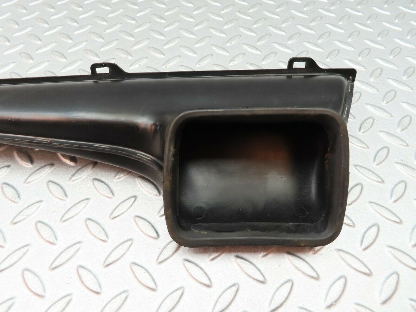 5226 Mercedes-Benz W116 350SE Dashboard Ventilation Duct Right 1168300419