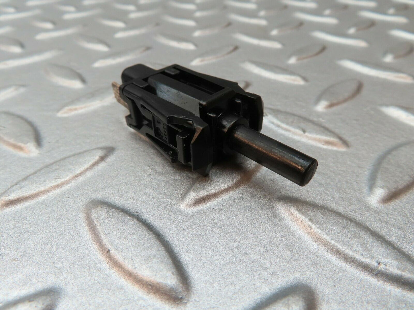4206 Mercedes-Benz V123 240D LWB Door Contact Switch 0015458714