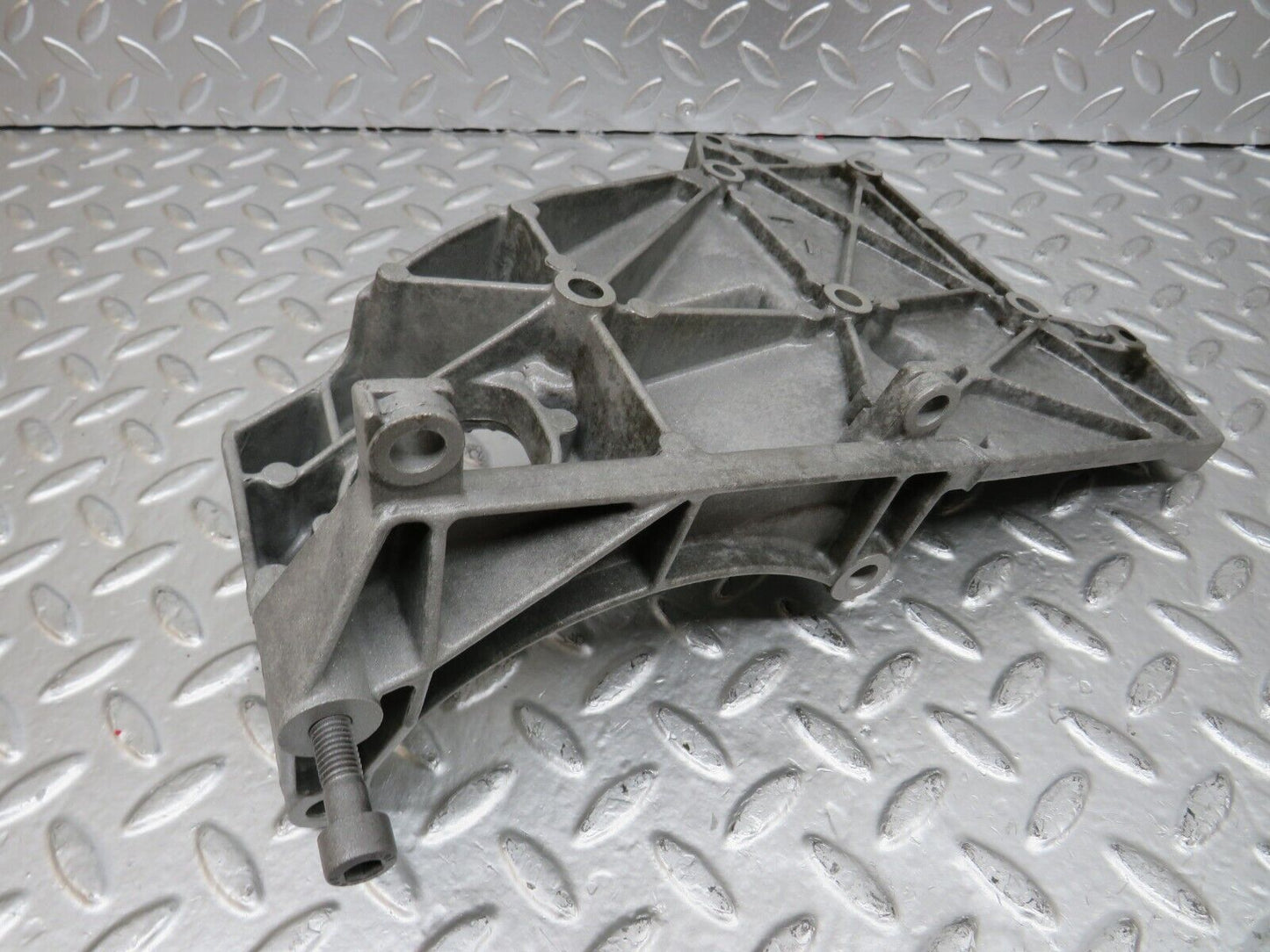 24798 Mercedes-Benz W140 S320 Alternator Generator Bracket Mount 1041550635