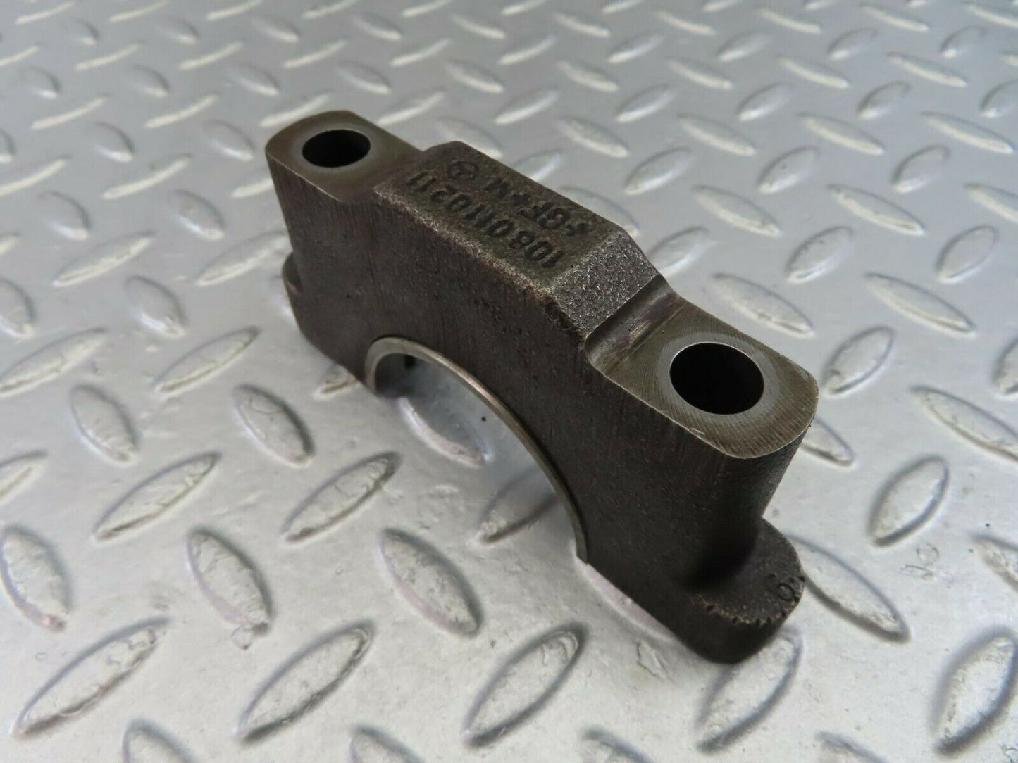 9877 Mercedes-Benz C123 280CE Coupe Crankshaft Bearing Holder Block 1080110211