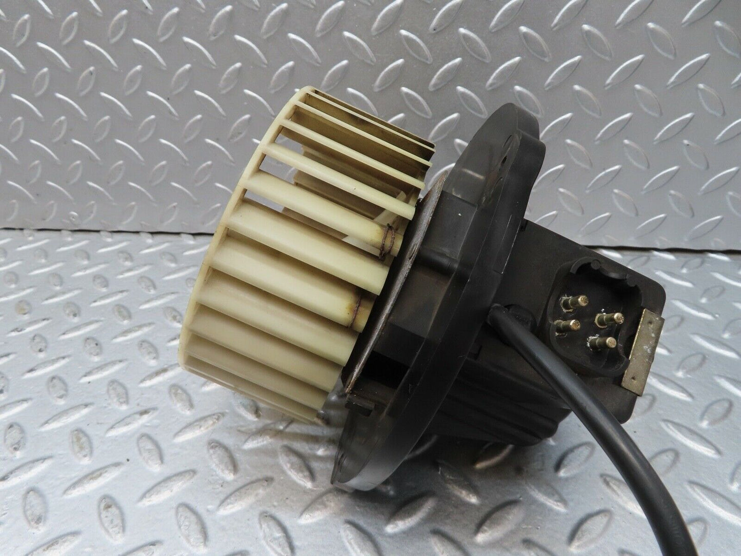 17027 Mercedes-Benz C123 280CE Coupe Heater Blower Motor