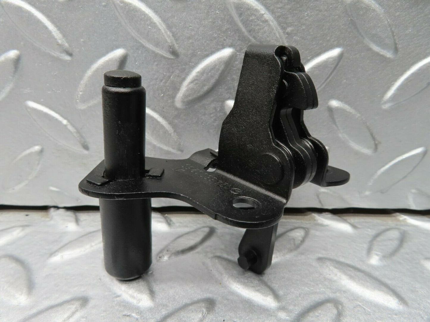 16330 Mercedes-Benz W124 260E Bonnet Lock Catch 1248800260
